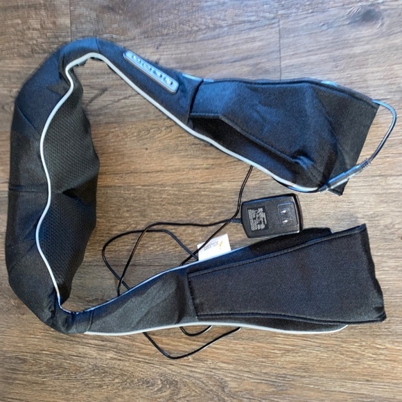 Jurgen neck massager with heat like new - Picture 4 of 5